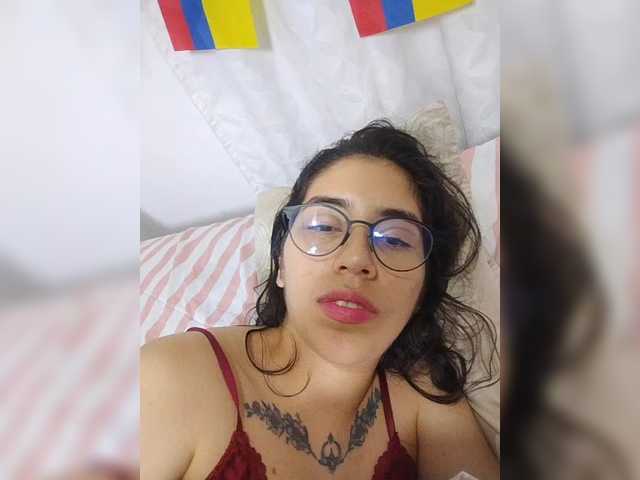 skinny333 live cam on BongaCams