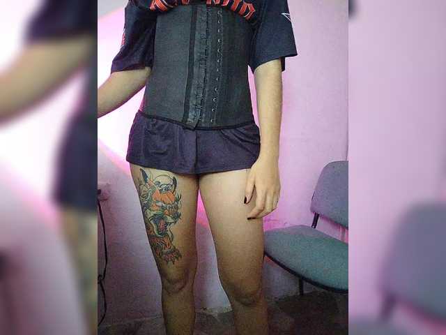 skinny333 live cam on BongaCams