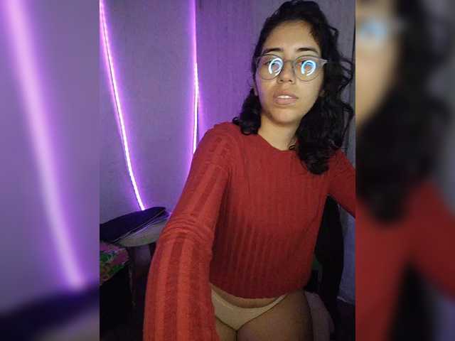 skinny333 live cam on BongaCams