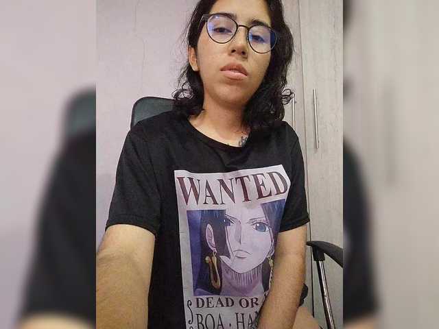 skinny333 live cam on BongaCams
