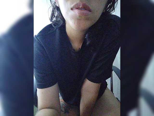 skinny333 live cam on BongaCams