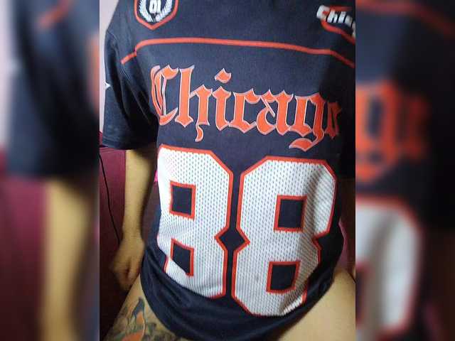skinny333 live cam on BongaCams
