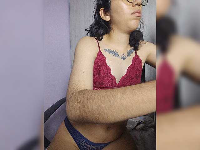 skinny333 live webcam show