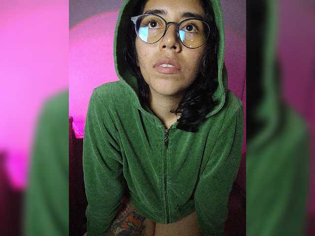 skinny333 live cam on BongaCams