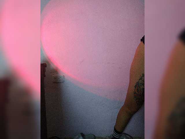 skinny333 live cam on BongaCams