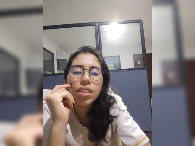 skinny333 live cam on BongaCams