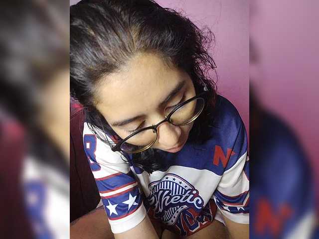 skinny333 live cam on BongaCams