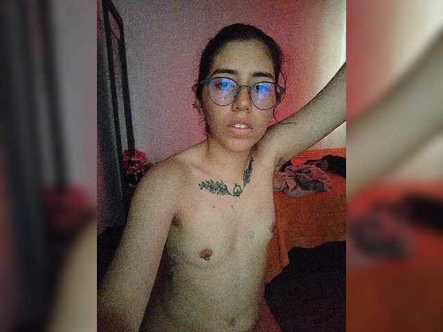 skinny333 live sex