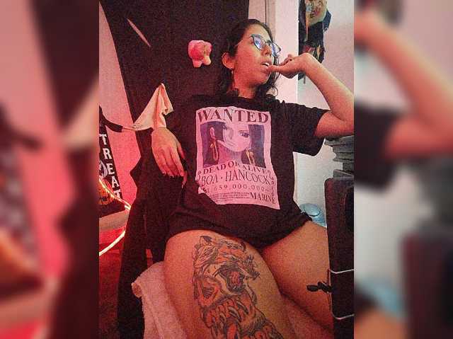skinny333 live cam on BongaCams