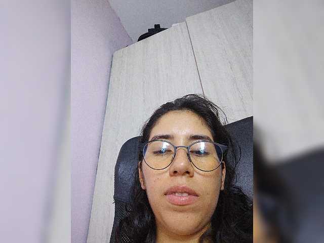 skinny333 live webcam show