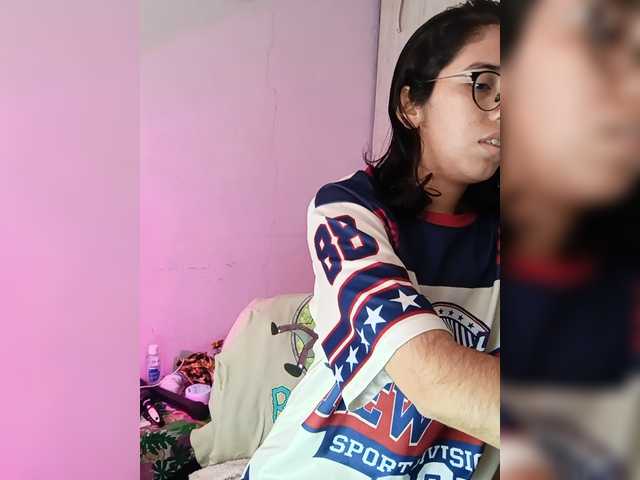 skinny333 live cam on BongaCams