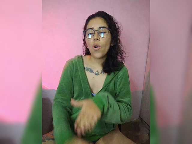 skinny333 live cam on BongaCams