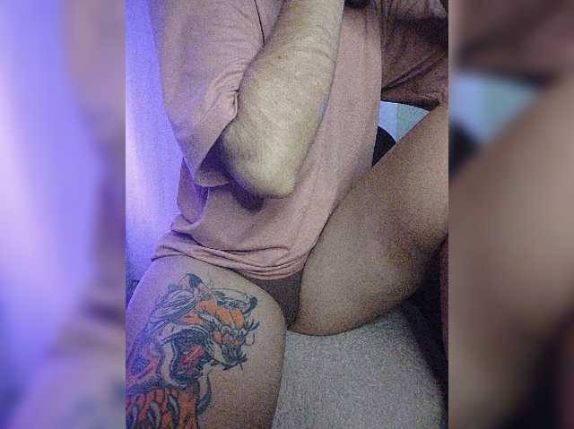skinny333 live cam on BongaCams