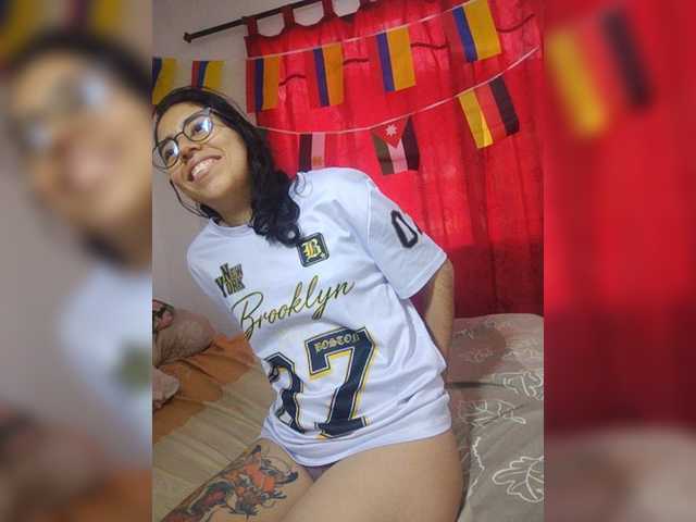 skinny333 live cam on BongaCams