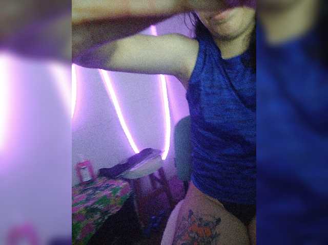 skinny333 live cam on BongaCams