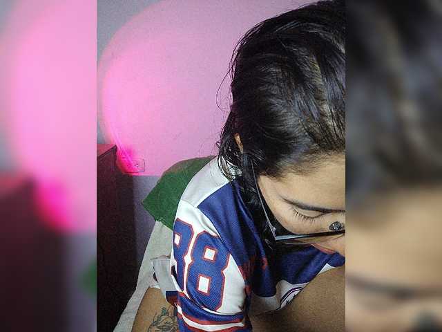 skinny333 live cam on BongaCams