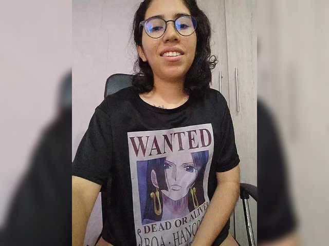 skinny333 live cam on BongaCams