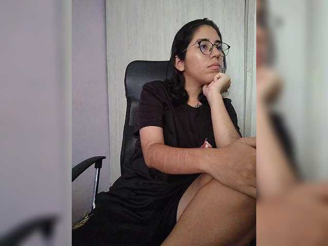 skinny333 live cam on BongaCams