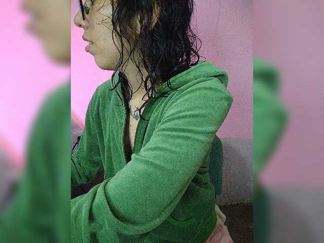 skinny333 live cam on BongaCams