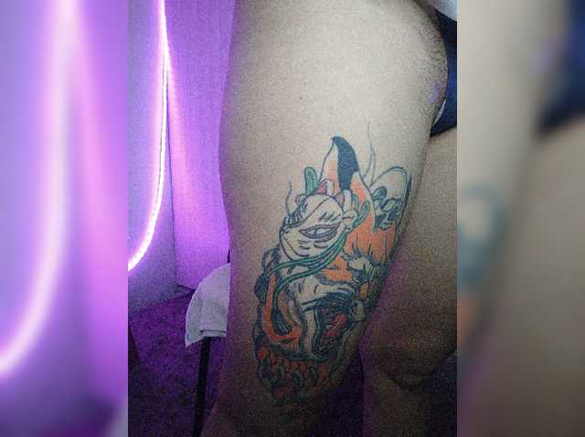 skinny333 live cam on BongaCams