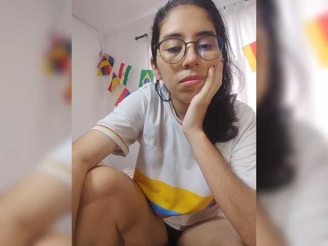 skinny333 live cam on BongaCams