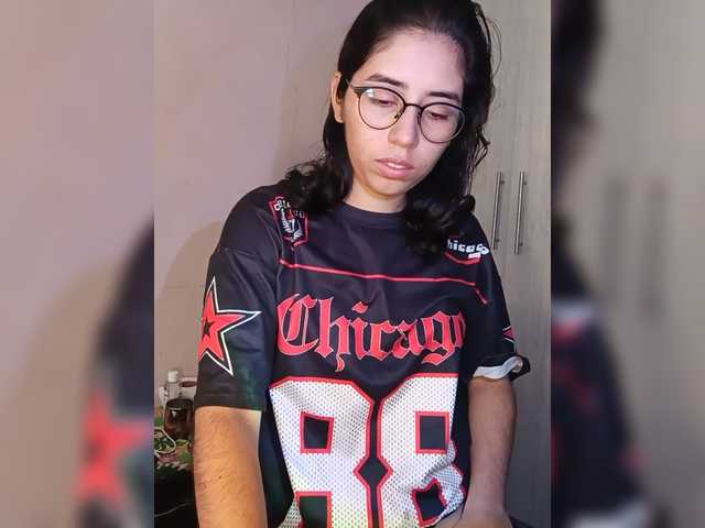 skinny333 live cam on BongaCams