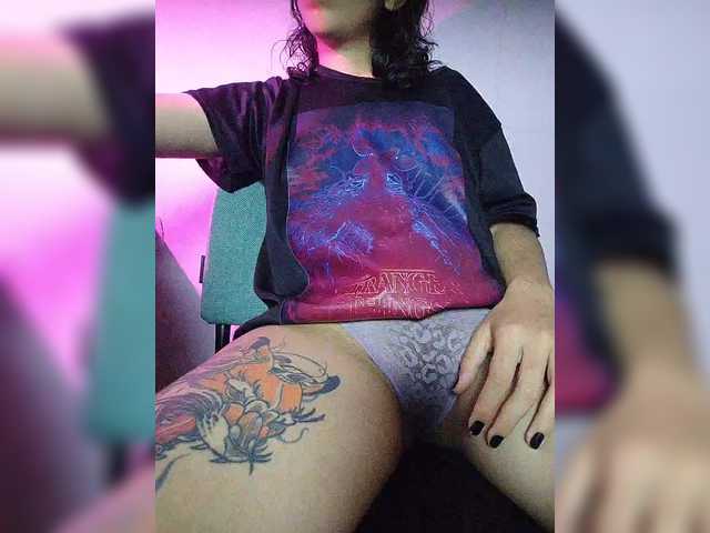 skinny333 live cam on BongaCams