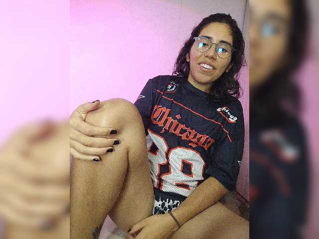 skinny333 live cam on BongaCams