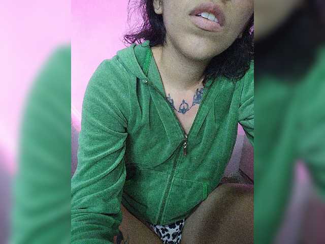 skinny333 live cam on BongaCams