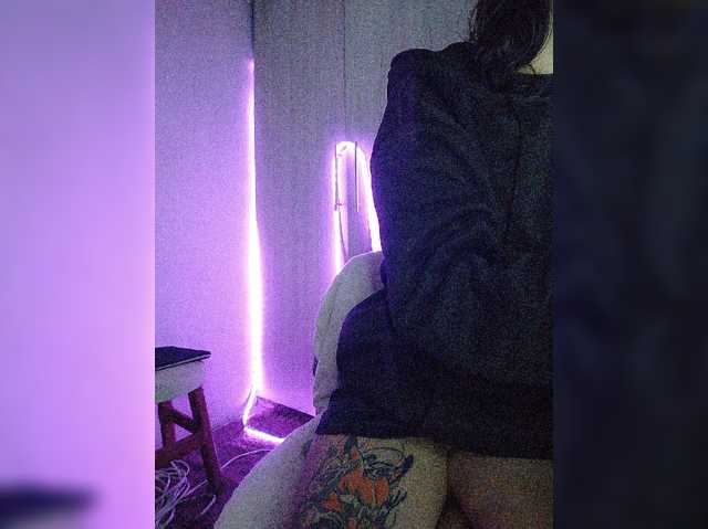 skinny333 live cam on BongaCams