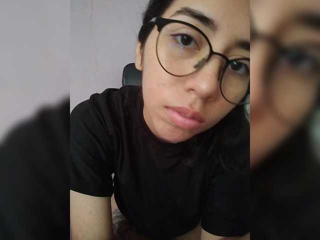 skinny333 cam belle