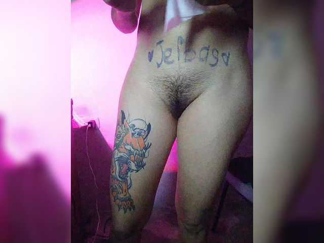 skinny333 live cam on BongaCams
