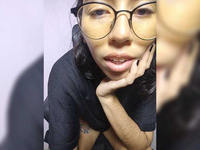 skinny333 live cam on BongaCams