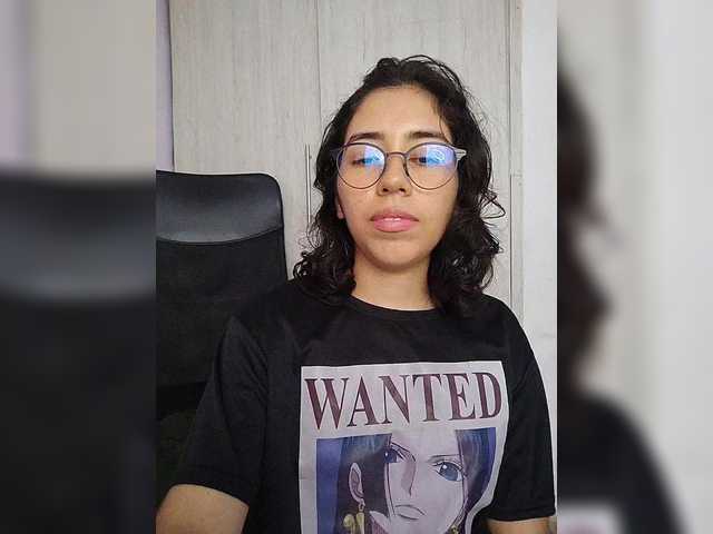 skinny333 live cam on BongaCams