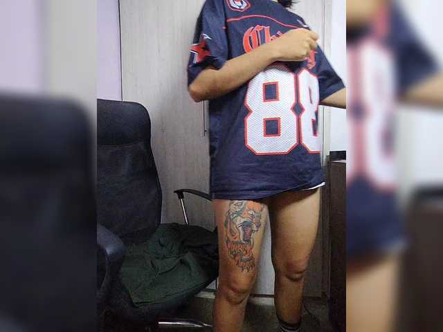 skinny333 live cam on BongaCams
