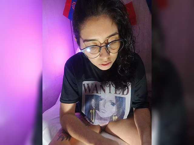 skinny333 live cam on BongaCams