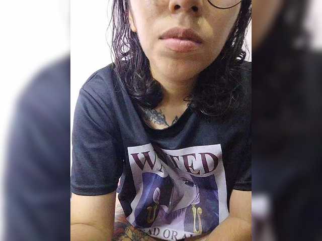 skinny333 live cam on BongaCams
