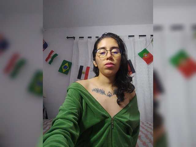 skinny333 live sex show