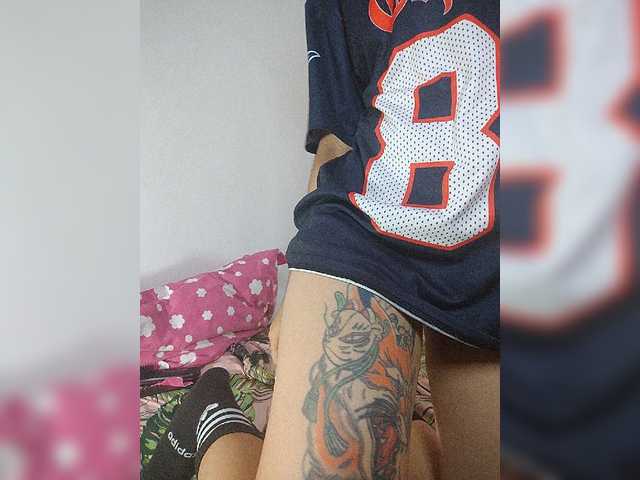 skinny333 live cam on BongaCams