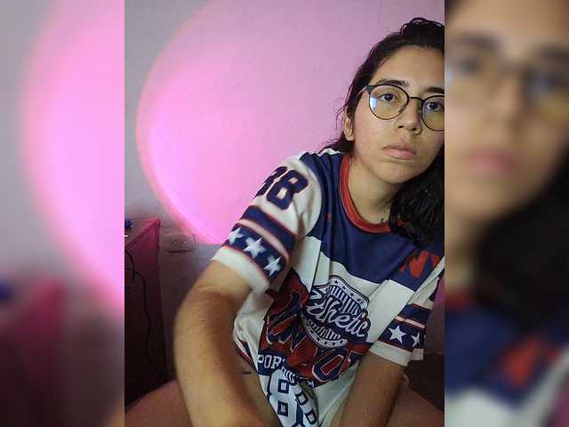skinny333 live cam on BongaCams