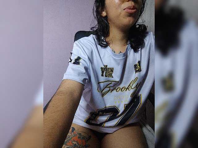 skinny333 live cam on BongaCams