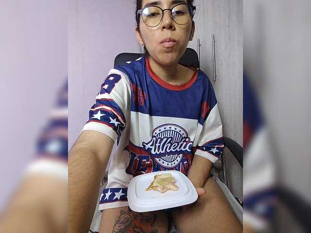 skinny333 live cam on BongaCams