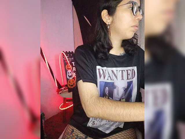skinny333 live cam on BongaCams