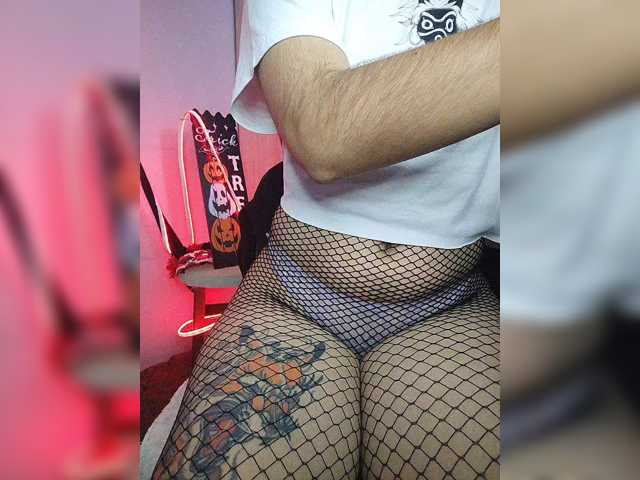 skinny333 live cam on BongaCams