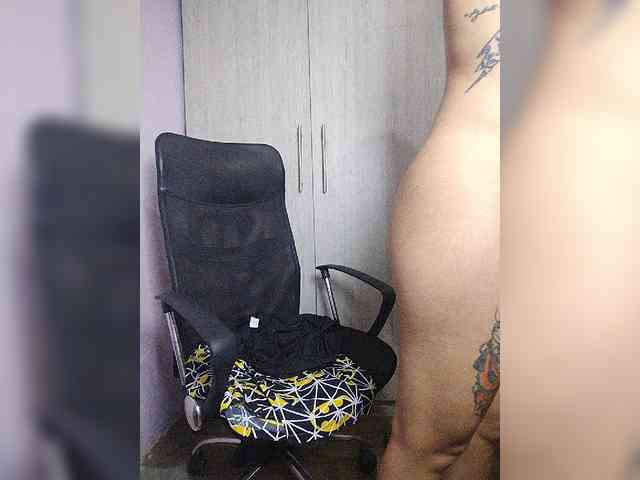 skinny333 webcam