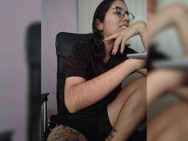 skinny333 webcam