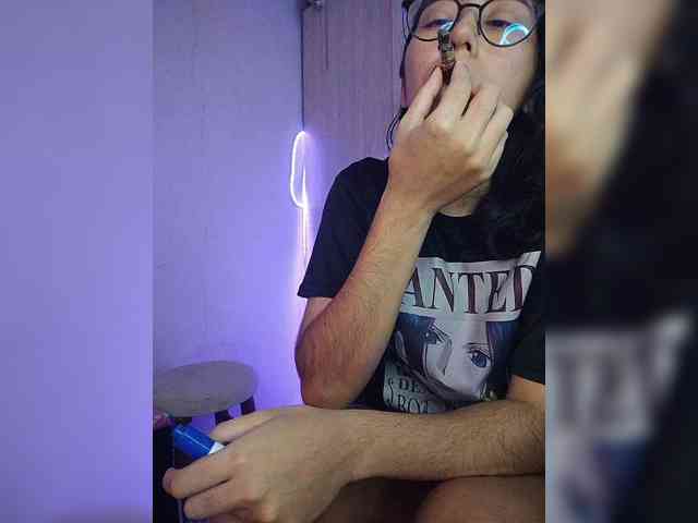 skinny333 webcam