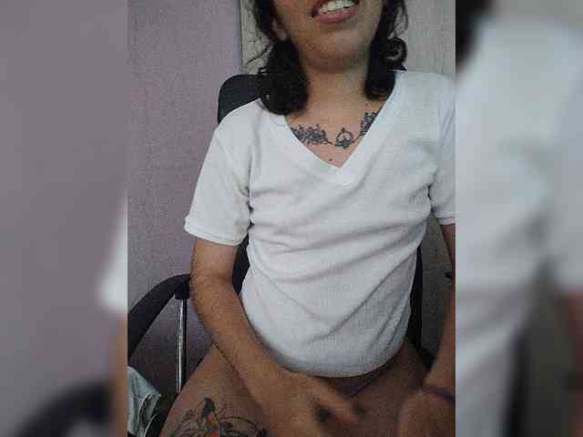 skinny333 webcam