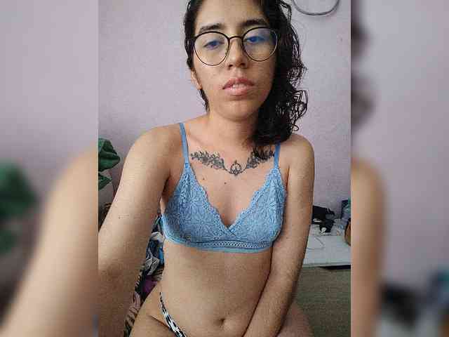 skinny333 webcam