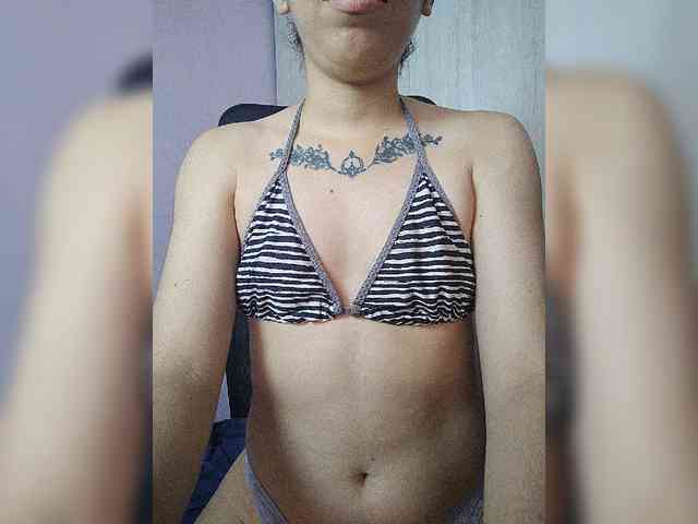 skinny333 webcam